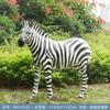 Escultura de cebra de simulación de paisaje al aire libre, respetuosa con el medio ambiente, de FRP, para parque de atracciones, jardín de infancia, adornos de animales.