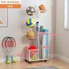 Rack de armazenamento para esportes em casa para basquete, futebol, vôlei, raquetes de badminton e equipamentos de ginástica; um rack de armazenamento e organização para bolas esportivas