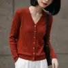 Prenda de abrigo corta para principios de primavera y otoño 2026, nuevo cárdigan de punto elegante con cuello en V para mujer
