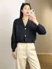 Outwear Feminino Outono/Inverno 2026 Cardigã de Lã Tricotado com Decote V Fácil de Cuidar Conjunto Casual de Duas Peças com Saia Tricotada