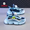 Sapatos Infantis Bobodou Estilo Pai Verão 2026 Novos Sapatos Esportivos Respiráveis de Malha Vazada Antiderrapantes para Meninos Superfície de Malha