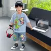 Roupas do Ultraman para Meninos Roupas de Verão Conjunto de Camiseta com Estampa de Dinossauro e Skate 2026 Novo Estiloso Conjunto de Verão com Manga Curta para Bebê