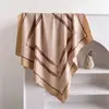 Bufanda de Cadena Europea y Americana Transfronteriza Otoño e Invierno Sarga Cuadrado Grande 90cm Moda Versátil Protector Solar a Prueba de Polvo Chal Pañuelo para la Cabeza Mujeres