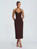 Vestido Nuevo de Encaje con Cuello Halter y Parches de Encaje, Ajustado, de Longitud Media, con Varillas en la Cintura y Falda Bodycon, Primavera/Verano 2026