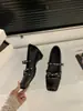 Zapatos plateados Mary Jane para mujer con aumento interno de altura y punta cuadrada, colección primavera/otoño 2026, zapatos de noche estilo ballet francés tachonados