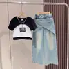 Conjunto de Verano para Niña 2026 Nuevo de Moda Infantil Elegante Camiseta Estilo Verano Moda Bebé Niña Jeans de Moda Conjunto de Dos Piezas