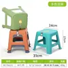 Banco para sala de estar al por mayor taburete de plástico engrosado taburete para cambiar zapatos en casa taburete de plástico simple de moda apilable
