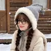 Novo Chapéu de Pelúcia Fofo com Atmosfera de Inverno para Mulheres, Chapéu de Tricô Espesso e Quente para Proteção contra o Frio ao Ar Livre, Chapéu Estudante com Proteção para as Orelhas