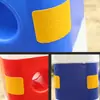 Postes de barrera de plástico PE azul y blanco, conos de tráfico pequeños rojos y blancos, cubos anticolisión, barreras de carretera, barandillas municipales y conos de desvío de tráfico