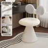 Taburete de maquillaje giratorio estilo crema para dormitorio de niñas, silla de tocador de alta gama con respaldo moderno en forma de lazo
