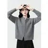 Abrigo-suéter de doble cremallera color albaricoque para mujer, nueva colección otoño/invierno 2026, cárdigan de punto retro con cuello redondo, top corto para figuras petite