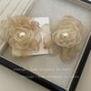 Brincos de Flor em Tecido Acrílico Estilo Férias de Verão para Mulheres Verão Elegantes de Alto Nível Exagerados Nicho Moda