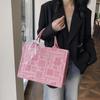 Bolso de Boda Nuevo Estilo Guofeng Gran Capacidad Bufanda de Seda Simple Personaje Feliz Portátil Bolso de Mano para Mujer Regalo de Dama de Honor Bolso Tote de Lona