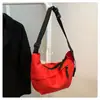 Bolsa de Nylon para Dumpling Feminina 2025 Nova Tendência Leve de Ombro Cruzado Bolsa Feminina Simples Casual para o Dia a Dia Bolsa de Axila