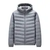 Chaqueta de plumón ligera con capucha para hombre de otoño e invierno, 90% plumón de pato, tejido de nailon, anti-fugas, abrigo cálido casual, venta al por mayor