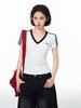 Camiseta de Manga Corta con Cuello en V y Lazo de Color Contrastante en el Hombro Derecho 2025 Verano Nueva Ajustada Top Corto Americano Tendencia para Mujer
