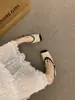 Primer Encuentro Temporada 2026 Otoño Nuevos Zapatos de Gamuza Francesa Bajos de un Solo Velcro para Mujer Versátiles Planos Mary Janes
