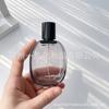 Botella de perfume en aerosol de vidrio de 30 ml, portátil, de alta calidad, con rosca, para venta al por mayor, de repuesto de muestra pequeña.
