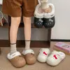 Pantuflas de Algodón Impermeables Sanrio Kitty para Mujer, Uso en Exteriores, Resistentes a la Suciedad, Antideslizantes, Pantuflas de Peluche, Temporada de Otoño e Invierno, Pantuflas de Piel con Felpa Adicional
