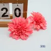 Flor de Dalia Simulada Guirnalda de Crisantemo de Seda Decoración de Arco de Dintel Accesorios Pasador Tocado Estilo Étnico Caja de Flores