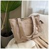 Bolsa Simples de Grande Capacidade para o Dia a Dia Feminina 2023 Nova Moda Bolsa Tote Francesa Estilo Japonês Bolsa de Ombro Transversal