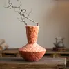 Vaso de Cerâmica Laranja-Vermelho Retrô Nostálgico de Jingdezhen para Sala de Estudo, Combinado com Galhos Secos, Artesanato Rústico Estilo Japonês para Mesa