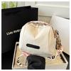 Saco de pano de nylon feminino 2024 primavera e verão nova moda grande capacidade casual shell bag redondo largo ombro alça saco crossbody