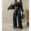 Calça Wide Leg de Couro Sintético Petite 150 para Mulheres, Corte Reto, Comprimento no Chão, Caimento Fluido, Tamanho XS, Realça a Altura, Cropped, Exclusiva para Mulheres Petite
