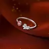 Anel Dourado Elegante e Único com Design Aberto para Mulheres, Anel de Dedo Indicador de Luxo, Joia Exquisita e Personalizada com Ano de Nascimento