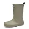 Botas de chuva da moda para pais e filhos, de cano médio, unissex para crianças e pré-adolescentes, impermeáveis e antiderrapantes, adequadas para atividades ao ar livre e caminhadas