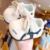 Zapatos para niños pequeños, nuevos modelos de primavera y otoño, zapatos para bebés principiantes para niños de 2 a 3 años, de suela blanda, antideslizantes, anti-caída