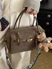 Bolso de Felpa Gamuzada para Mujer 2026 Nuevo de Moda Otoño Versátil Retro Gorpcore para Viaje al Trabajo Bolso de Hombro Cruzado de Mano