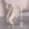 Estilo europeo de lujo ligero con incrustaciones de diamantes, soporte para palillos de cisne, soporte de cisne dorado y plateado, adornos decorativos de cisne, artesanías de aleación