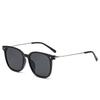 Gafas de Sol Rojas Retro de Año Nuevo para Mujer, Estilo Cuadrado de Alta Gama de Moda, Nuevo Modelo 2026, Adecuadas para Rostros Cuadrados y Redondos, Protección Solar