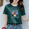 Camiseta Listrada de Manga Curta da Mamãe Moda Feminina 2026 Verão Nova Solta Tamanho Grande Emagrecedor Versátil Gola Redonda Top Tendência