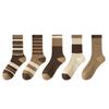 [Venta al por mayor] Calcetines Maillard para mujer, otoño e invierno, de medio barril, otoño e invierno, calcetines apilados, nuevas explosiones marrones para mujer 2024