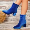 Zapatos de Mujer Transfronterizos 2026 Nuevos Otoño/Invierno Gamuza Punta Cuadrada Tacón Grueso Botines Cortos Mujer Color Sólido Estilo Europeo y Americano Tacón Alto Botines de Moda para Mujer