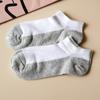Calcetines infantiles al por mayor algodón puro malla blanca calcetines de estudiante para niños y niñas resistentes a las manchas base gris calcetines de verano finos blanco puro