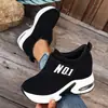 Zapatos Deportivos de Cuña de Tamaño Grande Transfronterizos 2025 Otoño Nuevos de Velcro con Suela Gruesa Zapatos Casuales en Stock