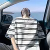 Camiseta de Verano Nueva Estilo Retro Americano a Rayas de Manga Corta para Hombres Adolescentes, Camiseta Holgada con Bloques de Color y Puntada de Contraste