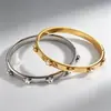 Pulseira de Aço Titânio para Mulheres, Luxo Leve e Sensação de Alta Qualidade, Venda Exclusiva Transfronteiriça, Cravejada com Diamantes, Não Desbota, Pulseira de Ouro 18K Atacado