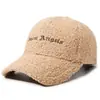 Gorra de Béisbol de Lana de Cordero para Mujer para Otoño e Invierno, Gorra Cálida de Felpa Teddy con Letras Bordadas, Estilo Coreano, Adelgazante de Rostro, Forrada de Felpa y Engrosada
