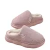 Novas Pantufas Simples de Algodão para Mulheres 2026, Casa Indoor, Amigáveis à Pele, Como Nuvens, Bico Fechado, Antiderrapantes, Silenciosas, Sapatos de Casal