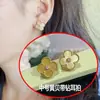 Pendientes de Trébol de Cuatro Hojas V-Gold de Precisión CNC, Versión de Alta Gama, con Ágata Roja y Madreperla Blanca, Gruesamente Chapados en Oro de 18 Quilates, Joyería de Alta Gama