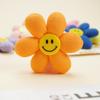 Broche de flor de cinco pétalos con cara sonriente relleno de algodón, accesorios de flores, accesorios para ropa, zapatos y calcetines, colgante de corazón para bolso de niña
