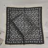Pañuelo Cuadrado Pequeño de Alta Gama, Pañuelo Paisley para Mujer, Stock Listo Transfronterizo Coreano, Pañuelo Cuadrado con Estampado de Leopardo de Imitación al por Mayor
