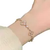 Pulsera de Flor de Diamante de Zirconia Hueca Deslizante Pulsera de Lujo Ligero de Alto Sentido Pulsera Joker de Moda para Viajes al Trabajo Venta al por Mayor