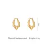 Pendientes de Acero Inoxidable de Moda Europea y Americana Transfronterizos con un Diseño Único de Lujo Ligero, Color Dorado 18K, Pendientes Elegantes Estilo Ins para Mujer