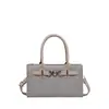 Bolsa Pequena Quadrada Retro Fosca Estilosa de Mão Feminina Moda Outono Inverno 2026 Versátil Estampa de Leopardo Ombro Único Transversal Pequena