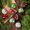 Nuevas decoraciones navideñas transfronterizas: Bolas de Navidad pintadas de rojo y verde, bolas electroplateadas de forma irregular, juego de colgantes para decoración de árbol de Navidad